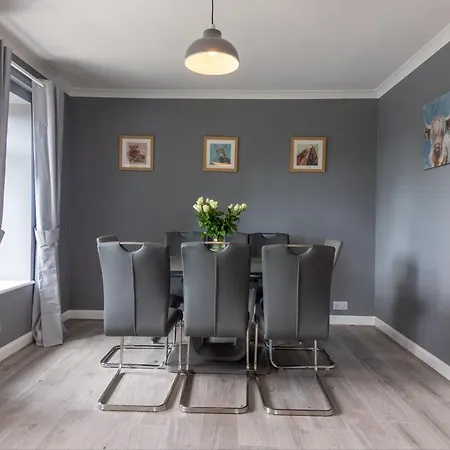 Perfect Family Retreat With Hot Tub, Nr The Lakes