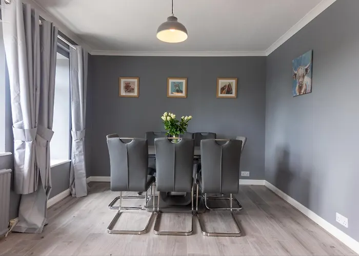 Perfect Family Retreat With Hot Tub, Nr The Lakes