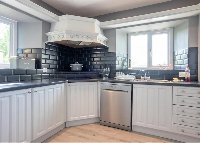 Perfect Family Retreat With Hot Tub, Nr The Lakes * Natland