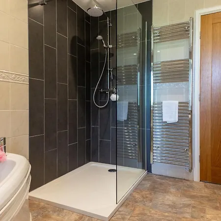 Hébergement de vacances Perfect Family Retreat With Hot Tub, Nr The Lakes Natland