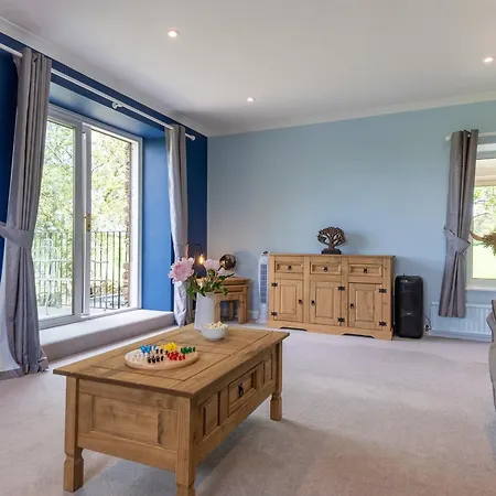 Hébergement de vacances Perfect Family Retreat With Hot Tub, Nr The Lakes *