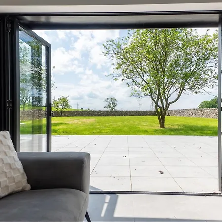 Hébergement de vacances Perfect Family Retreat With Hot Tub, Nr The Lakes *